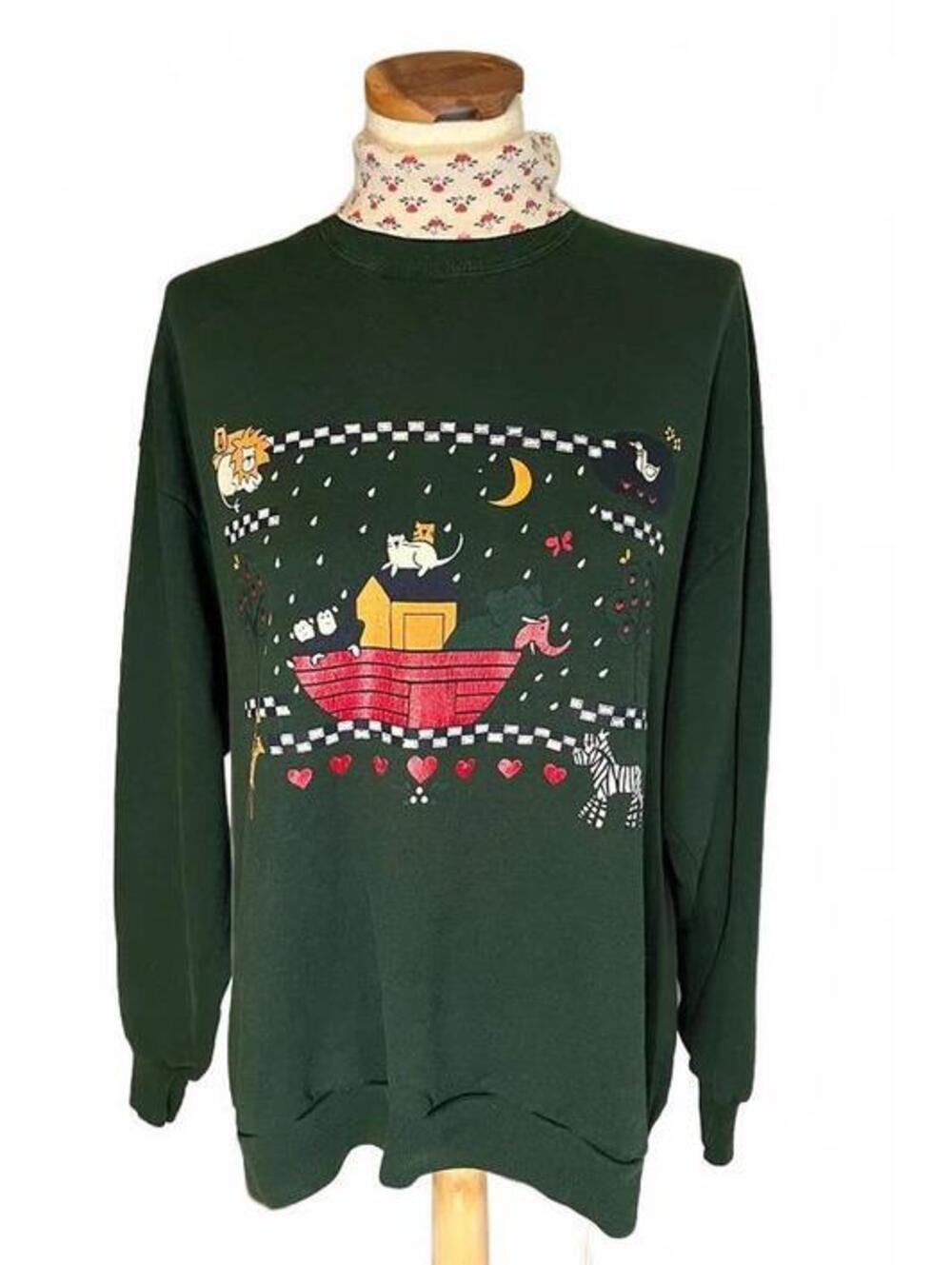Vintage 90s animals Noah’s ark green hearts turtleneck sweatshirt cottagecore